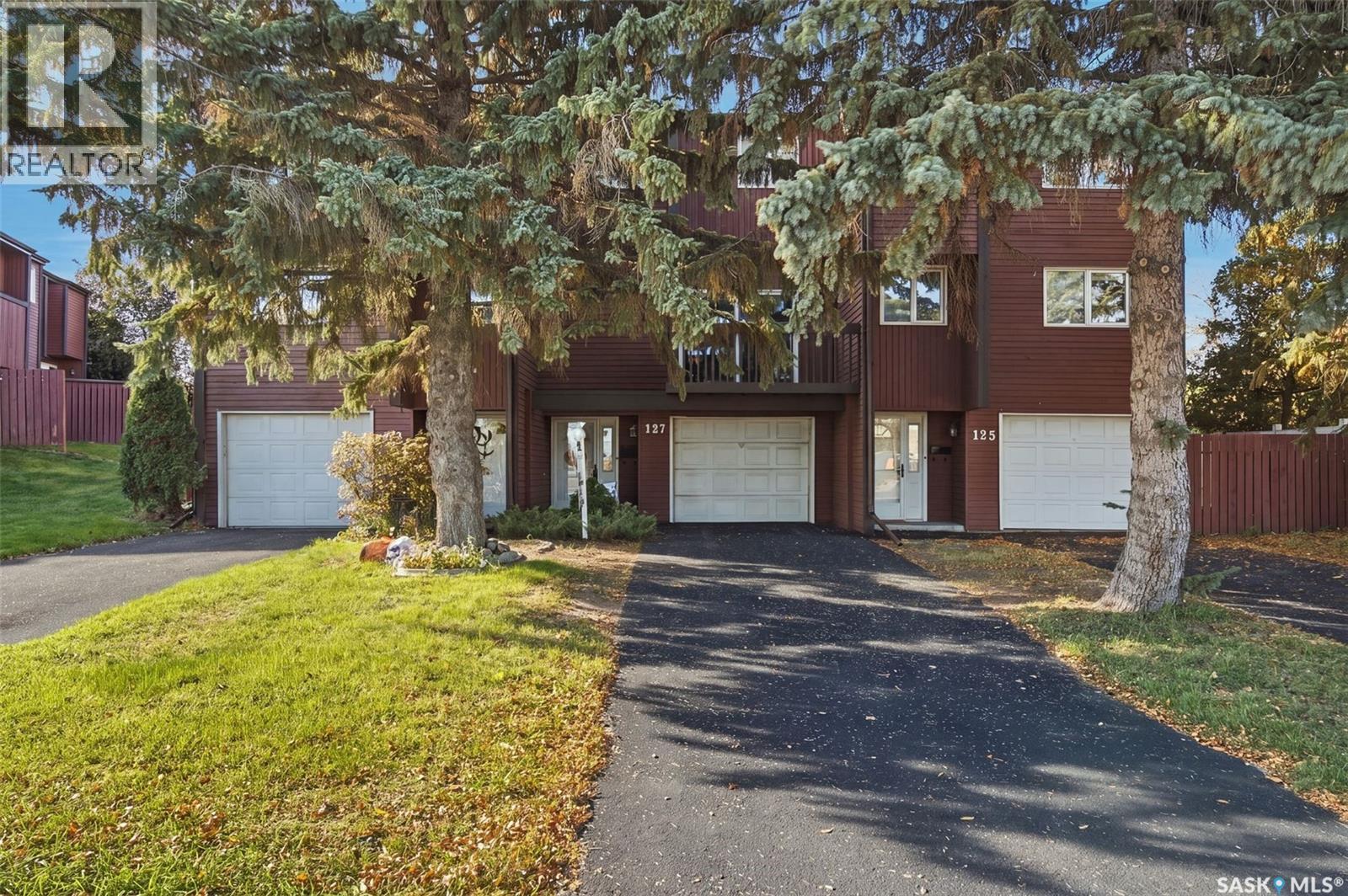 127 LOCKWOOD ROAD Property Photo 1