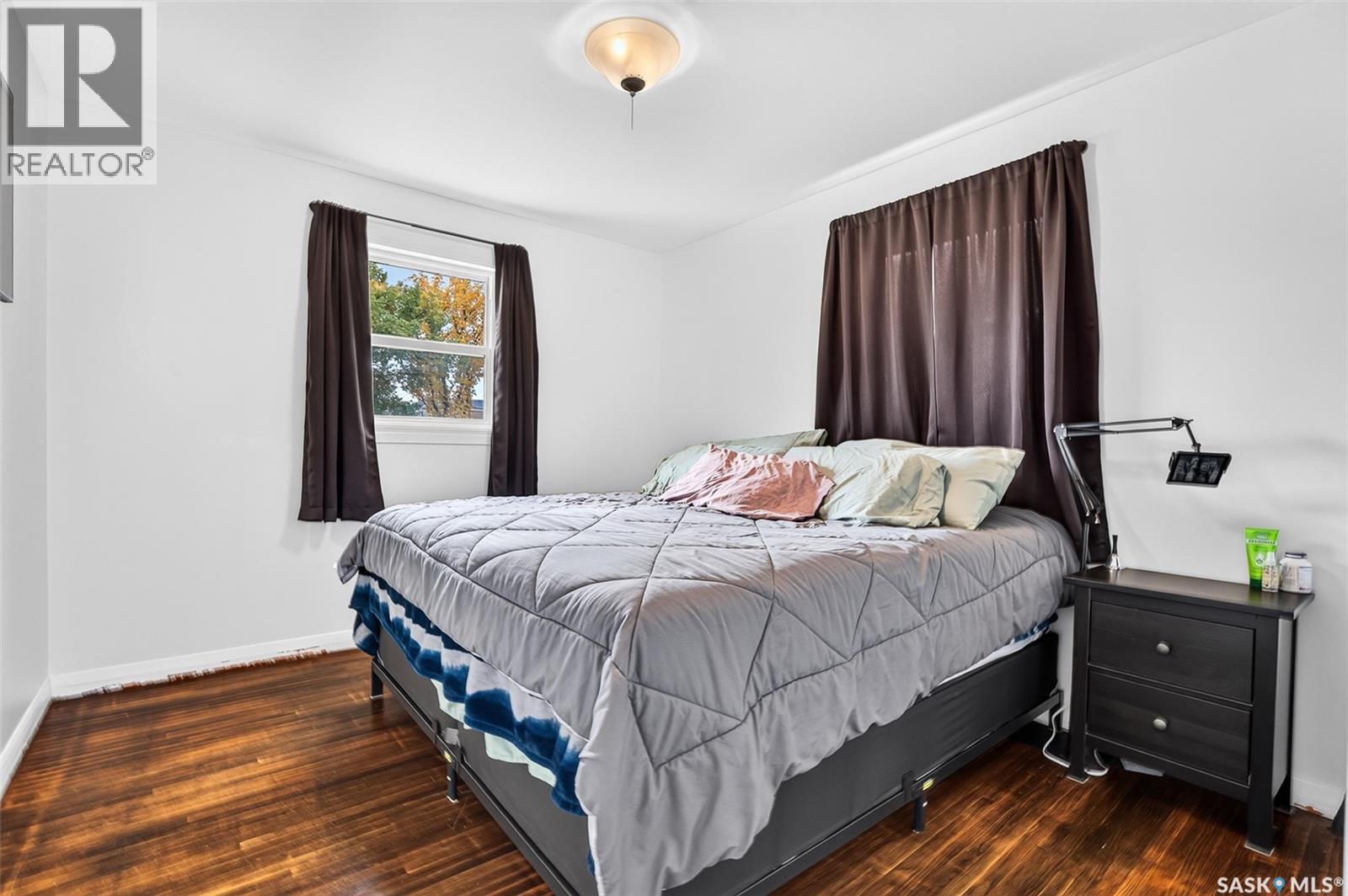 506 Lillooet Street W Property Photo 18
