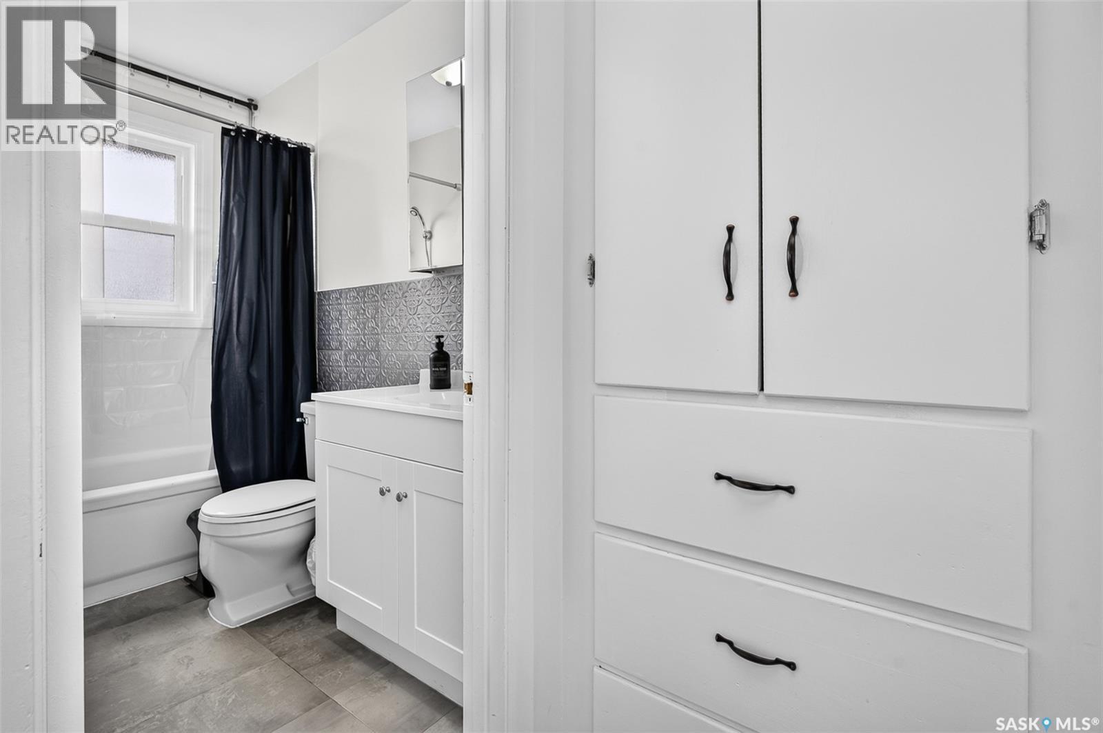 506 Lillooet Street W Property Photo 20