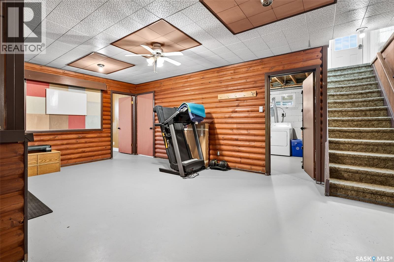 506 Lillooet Street W Property Photo 28