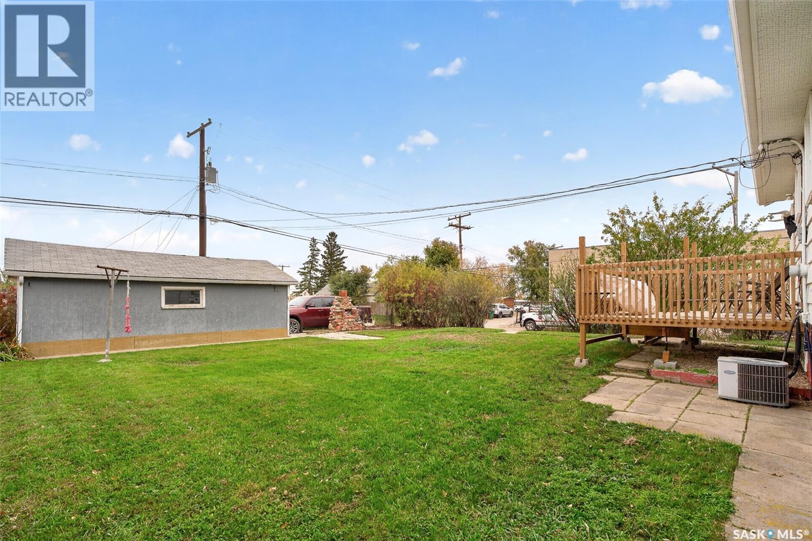 506 Lillooet Street W Property Photo 43