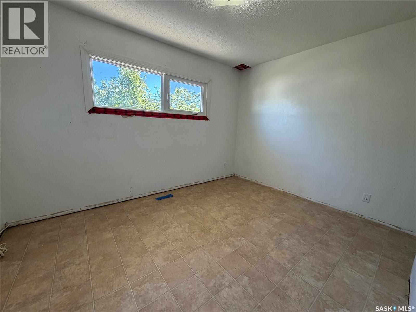 3347 3rd Avenue E Property Photo 10