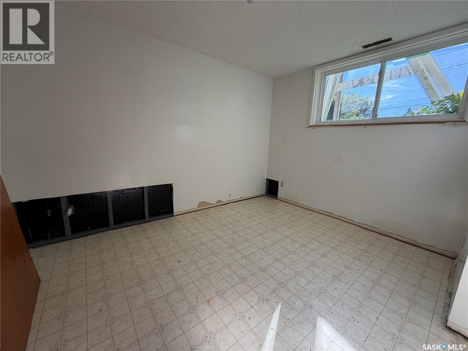 3347 3rd Avenue E Property Photo 13