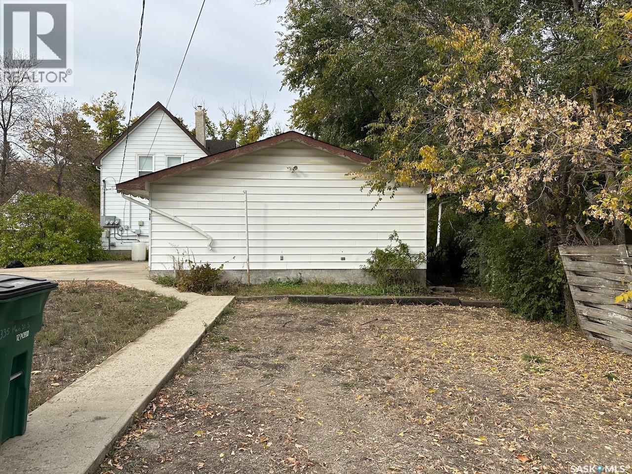 335 Main Street S Property Photo 6