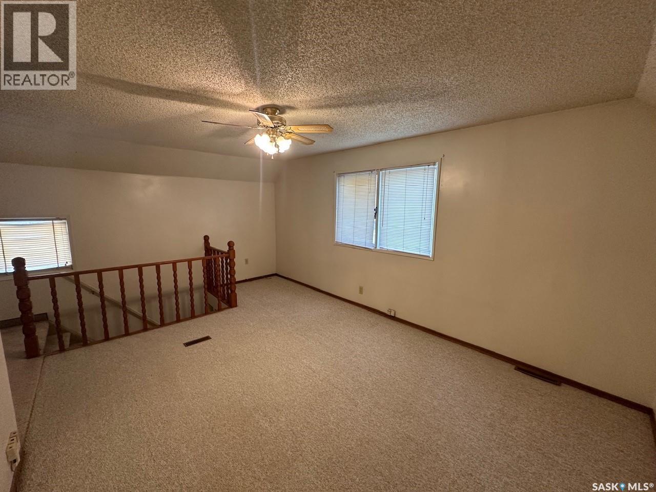 335 Main Street S Property Photo 15