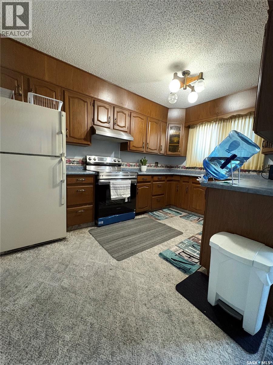 629 Main Street Property Photo 5
