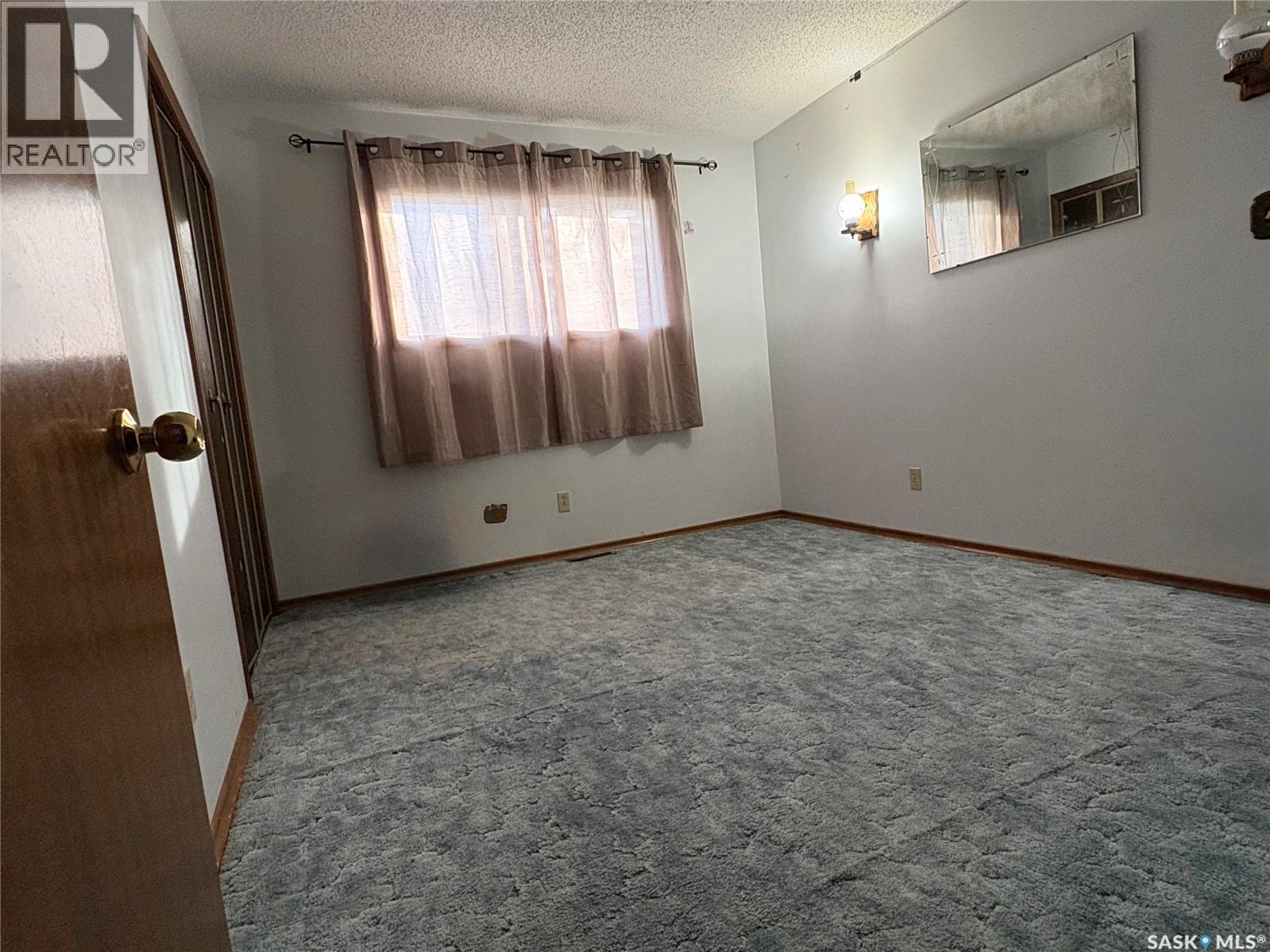 629 Main Street Property Photo 9