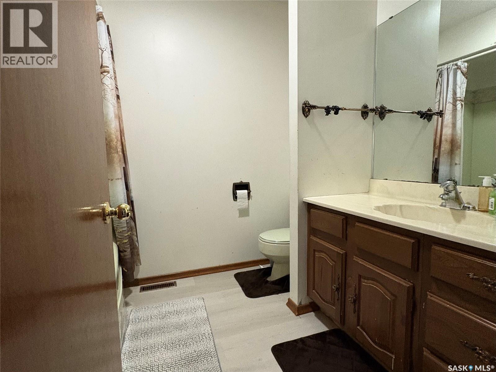 629 Main Street Property Photo 10