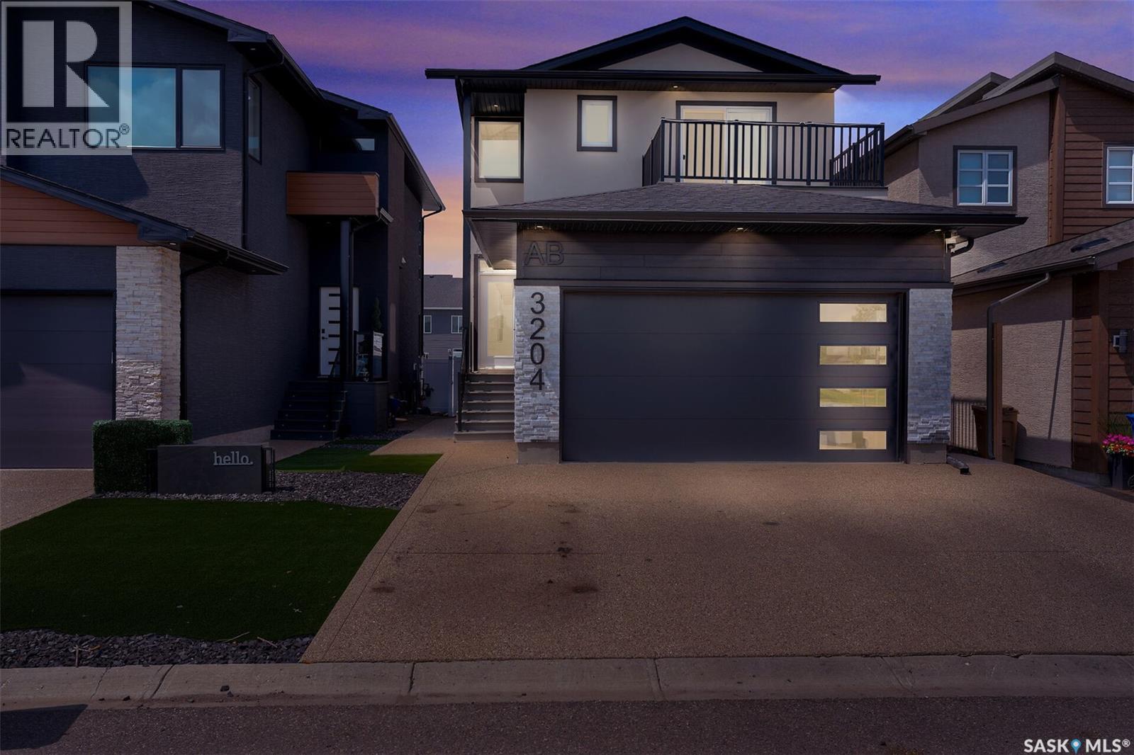 3204 Crosbie Crescent Property Photo 1