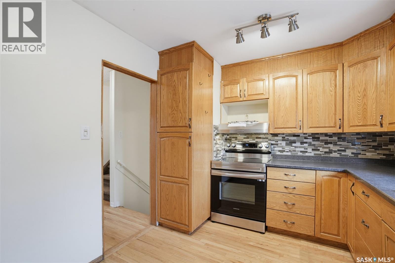 1108 Tiffin Crescent Property Photo 12