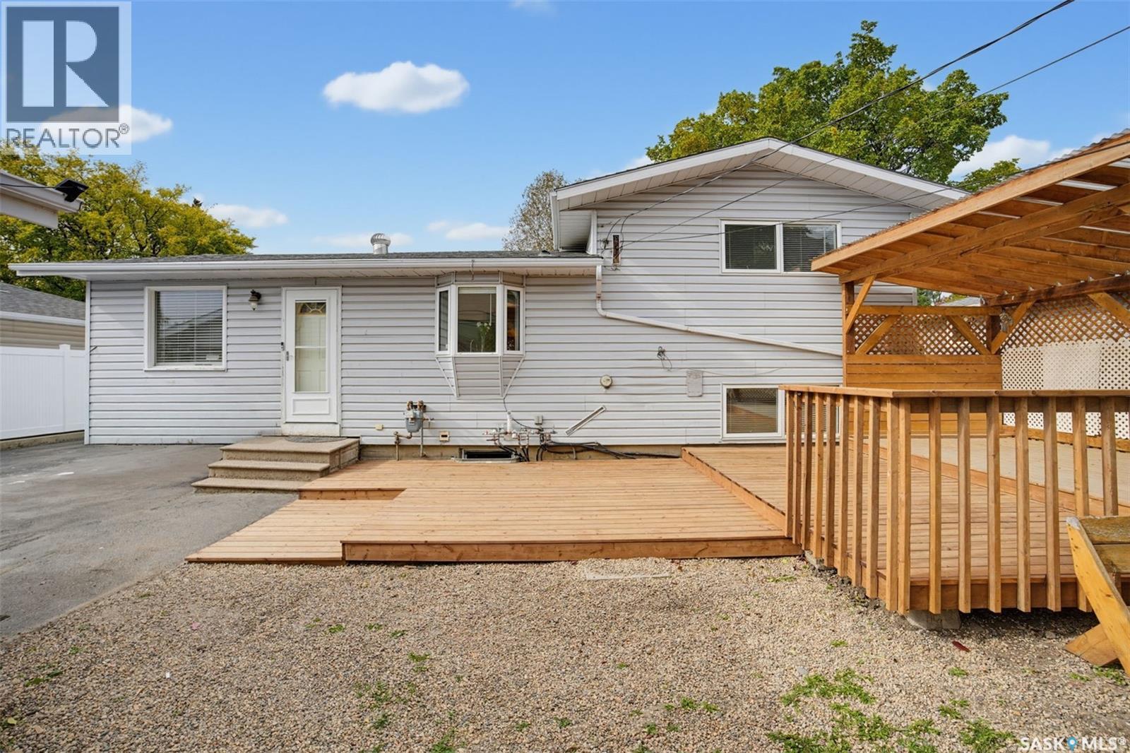 1108 Tiffin Crescent Property Photo 30