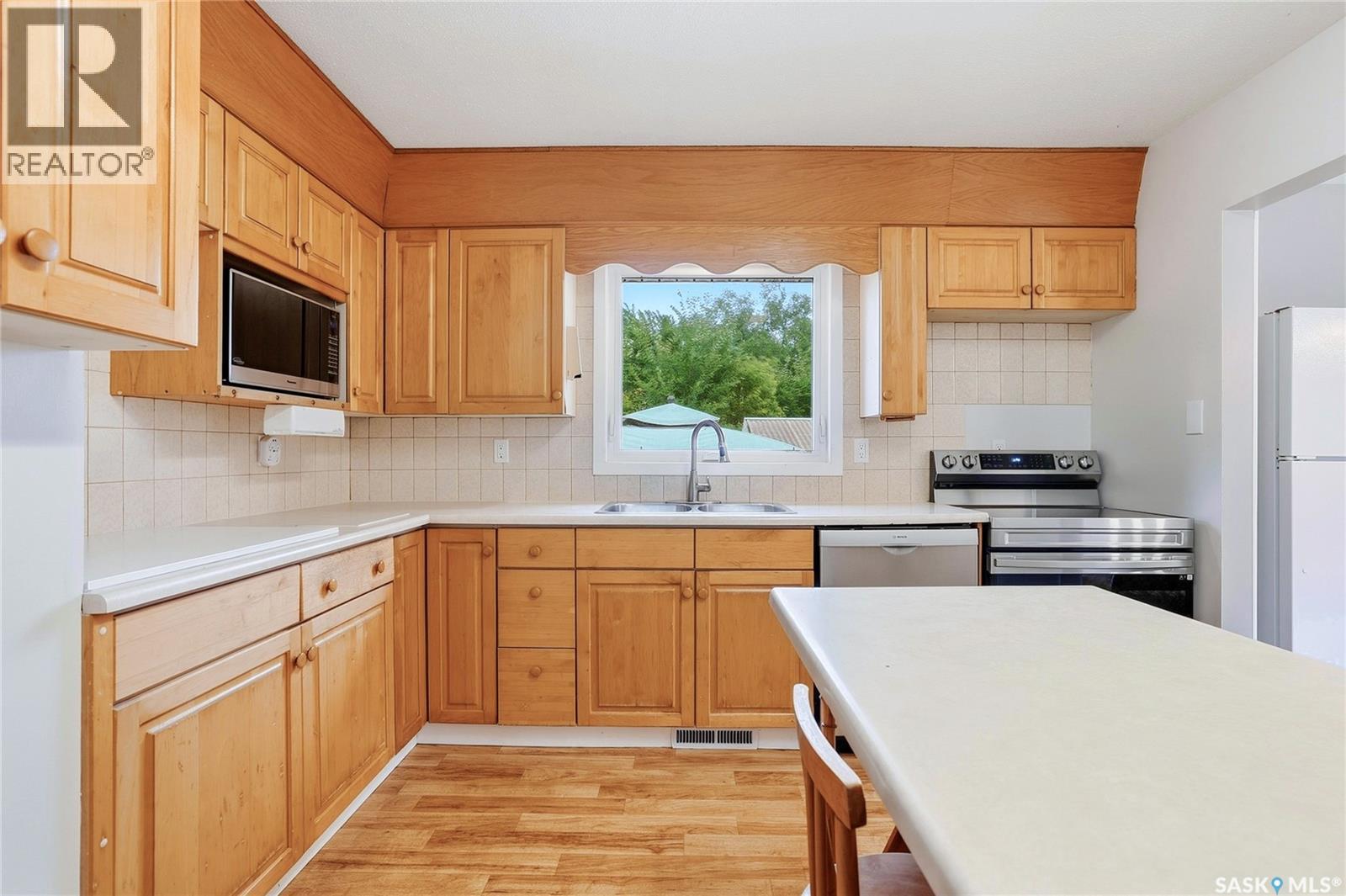 15 Harvard Crescent Property Photo 18