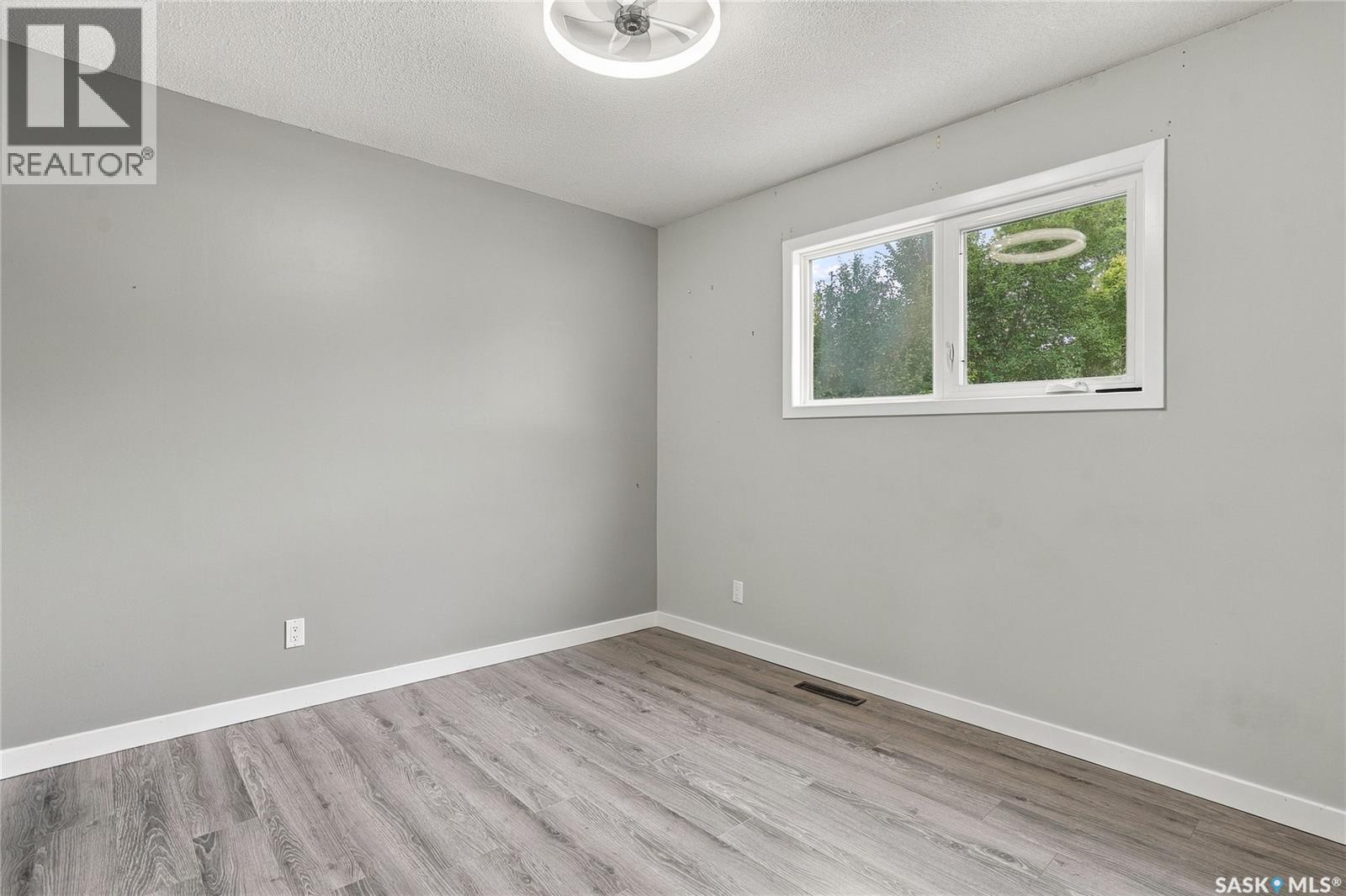 15 Harvard Crescent Property Photo 26