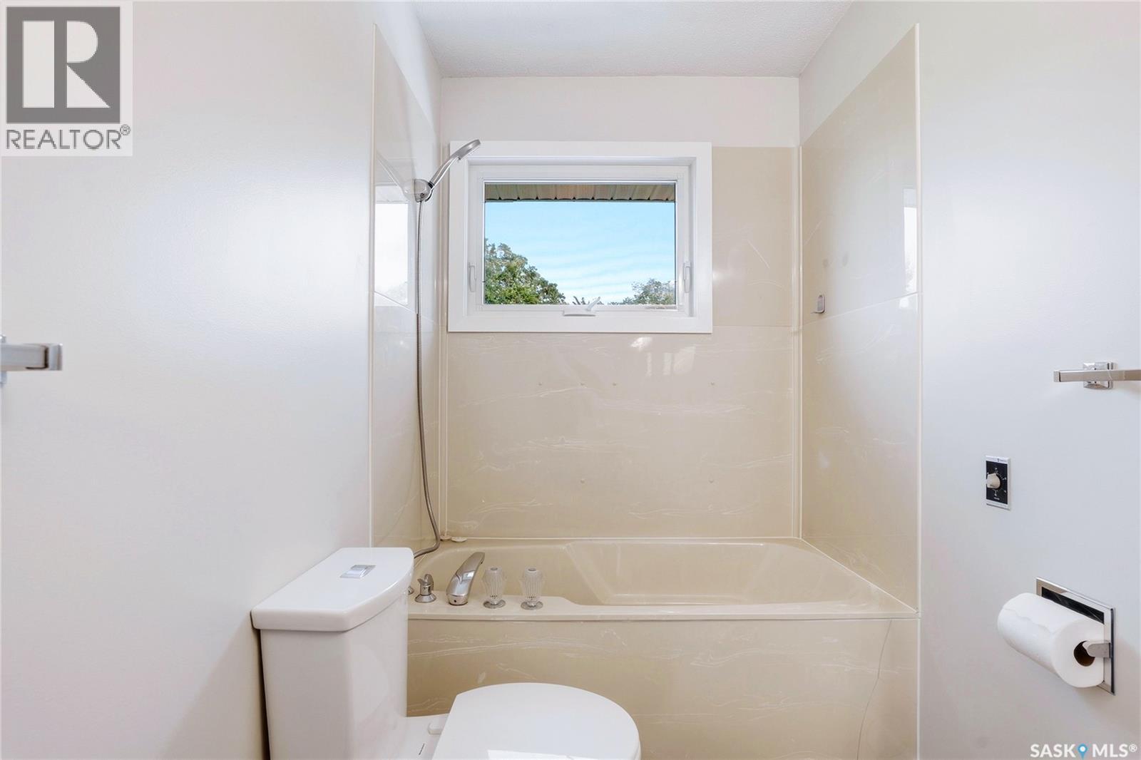 15 Harvard Crescent Property Photo 36