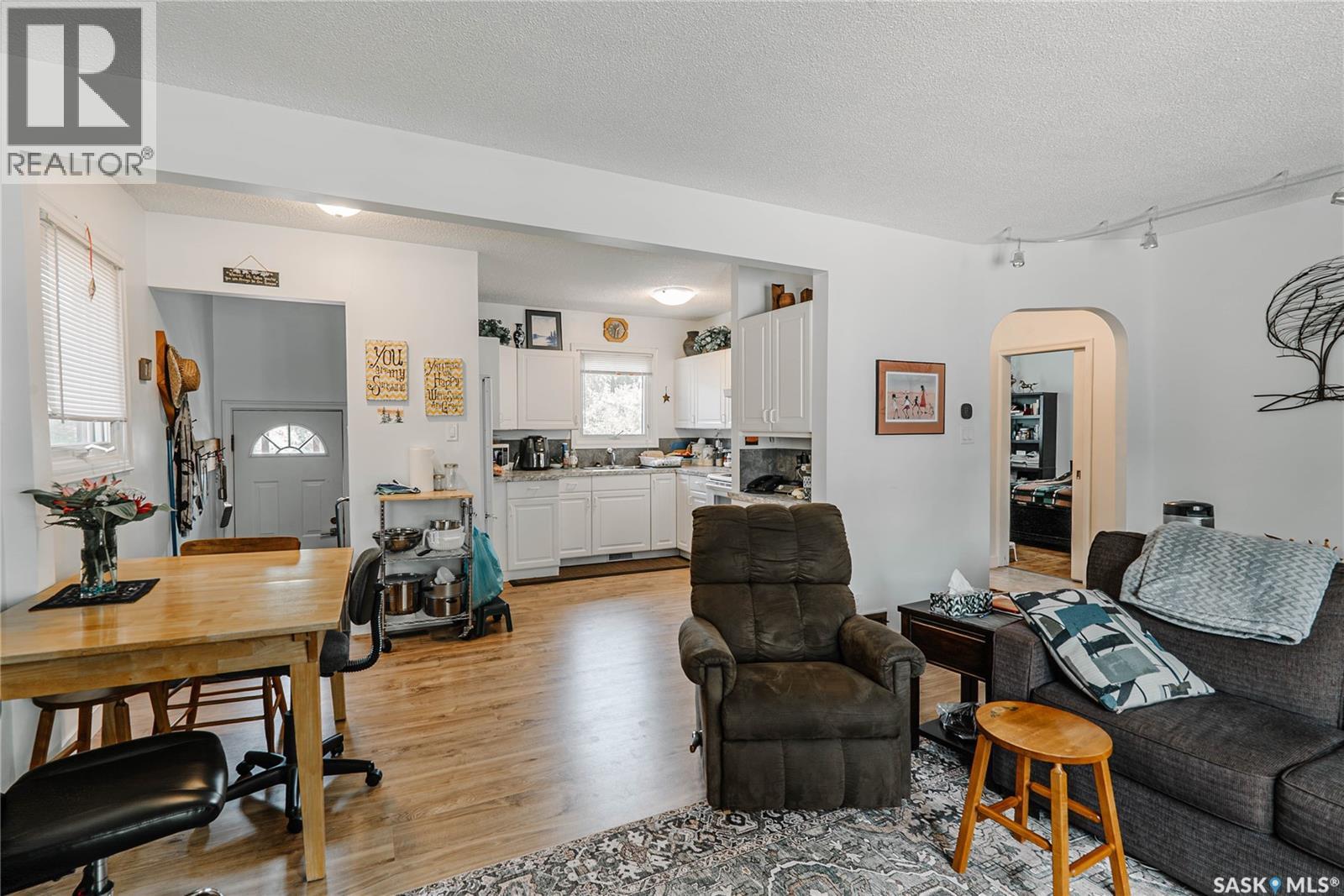 127 107th Street W Property Photo 9
