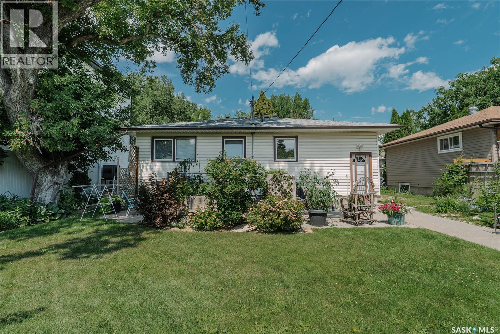 127 107th Street W Property Photo 23