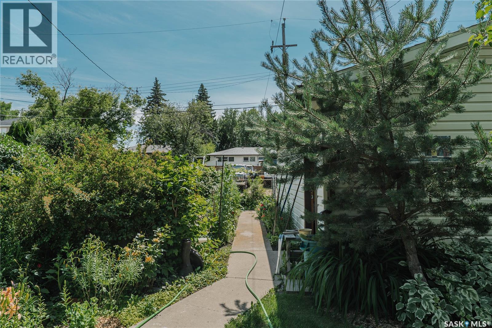 127 107th Street W Property Photo 25