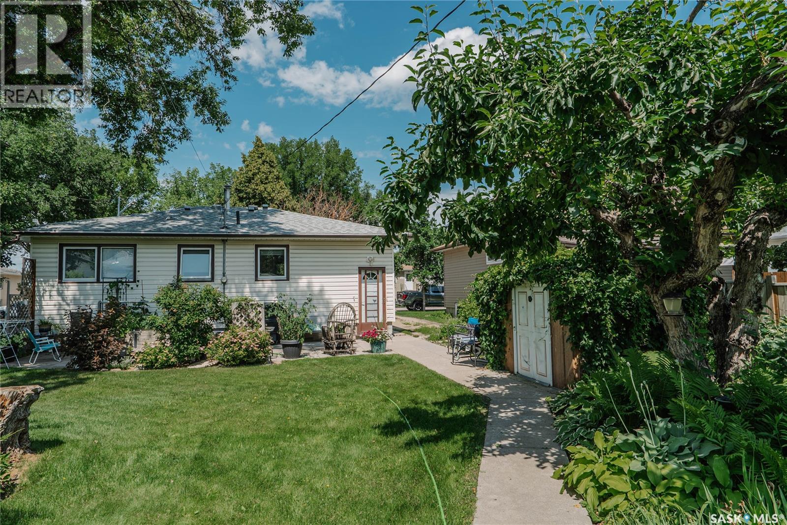 127 107th Street W Property Photo 26
