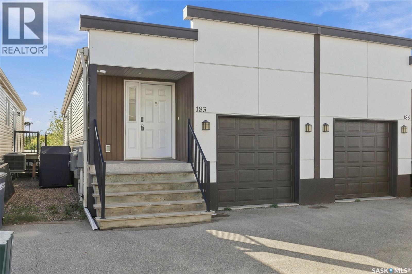 183 Chateau Crescent Property Photo 1