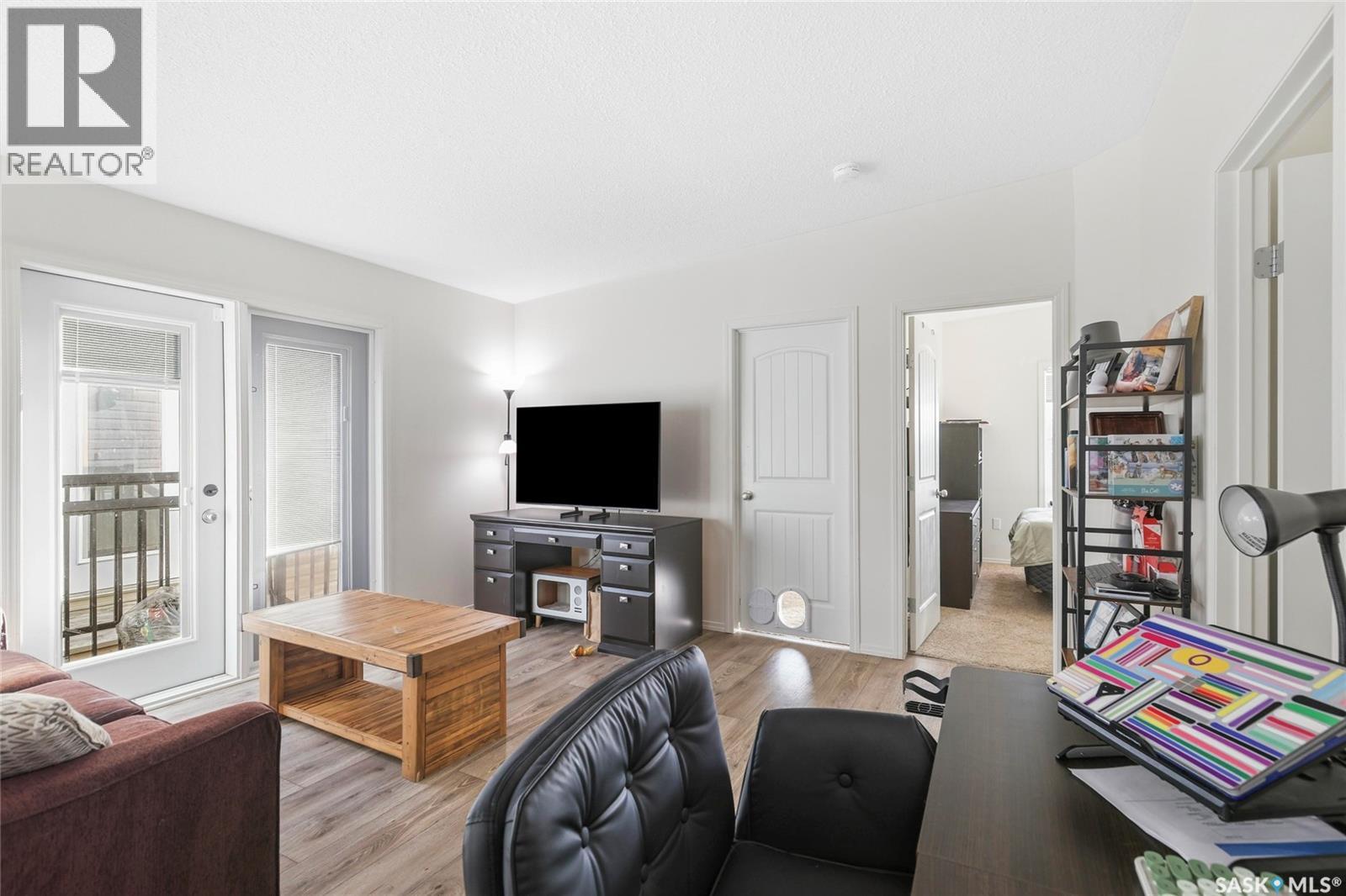 183 Chateau Crescent Property Photo 12