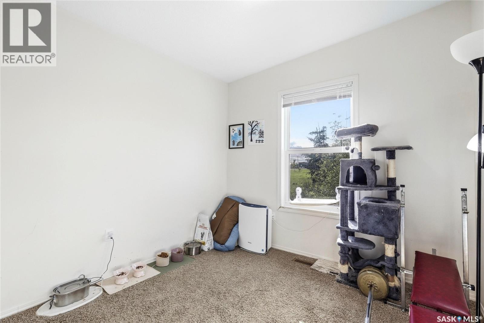 183 Chateau Crescent Property Photo 17