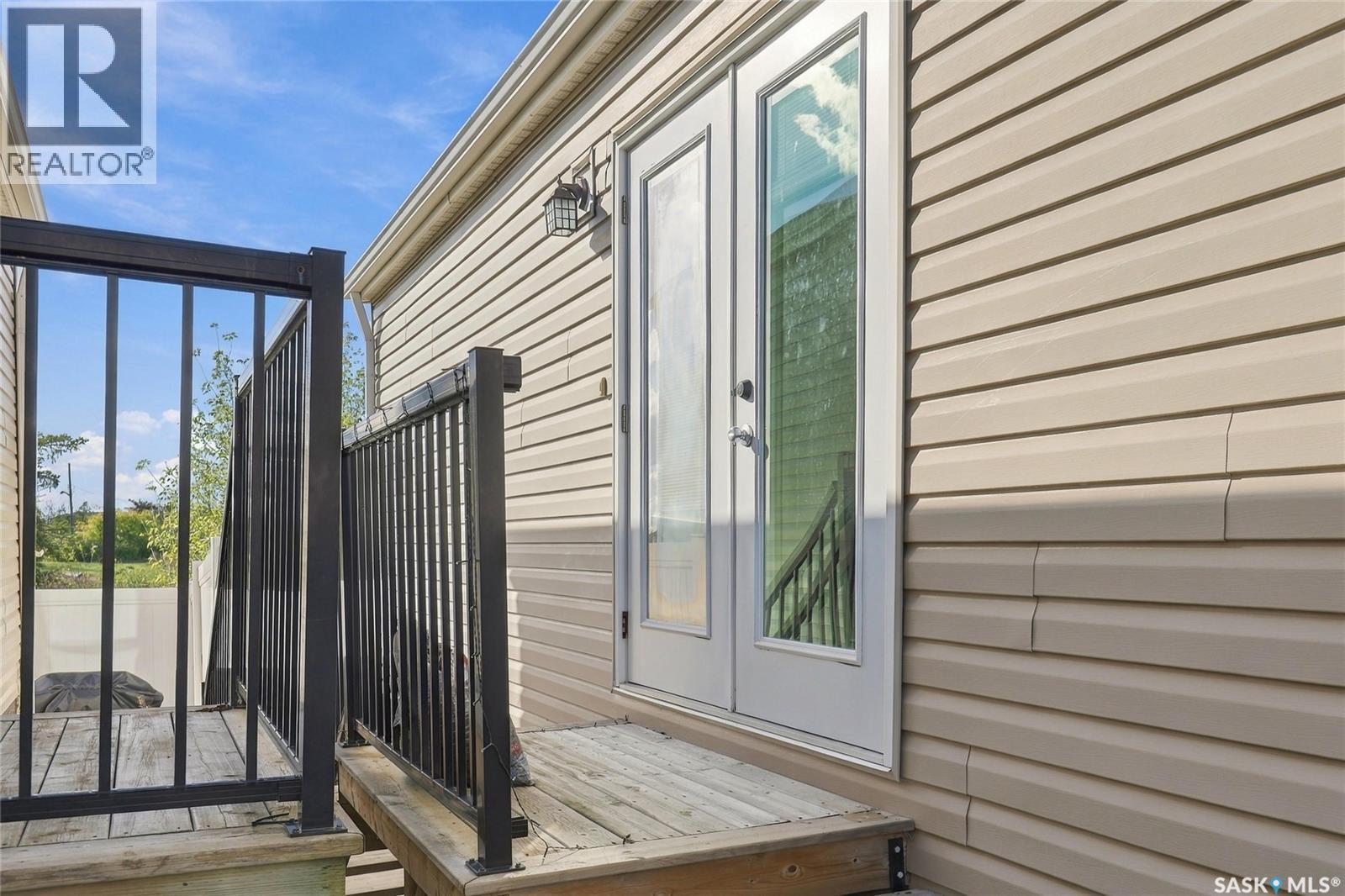 183 Chateau Crescent Property Photo 24