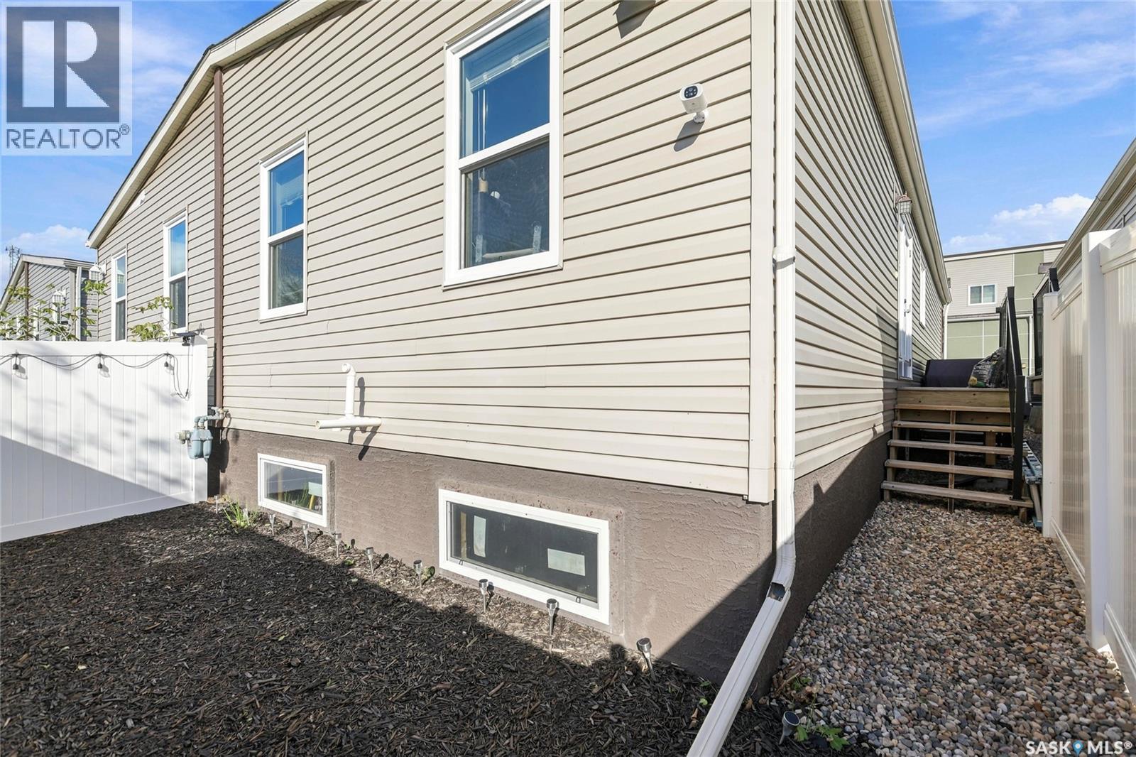 183 Chateau Crescent Property Photo 26
