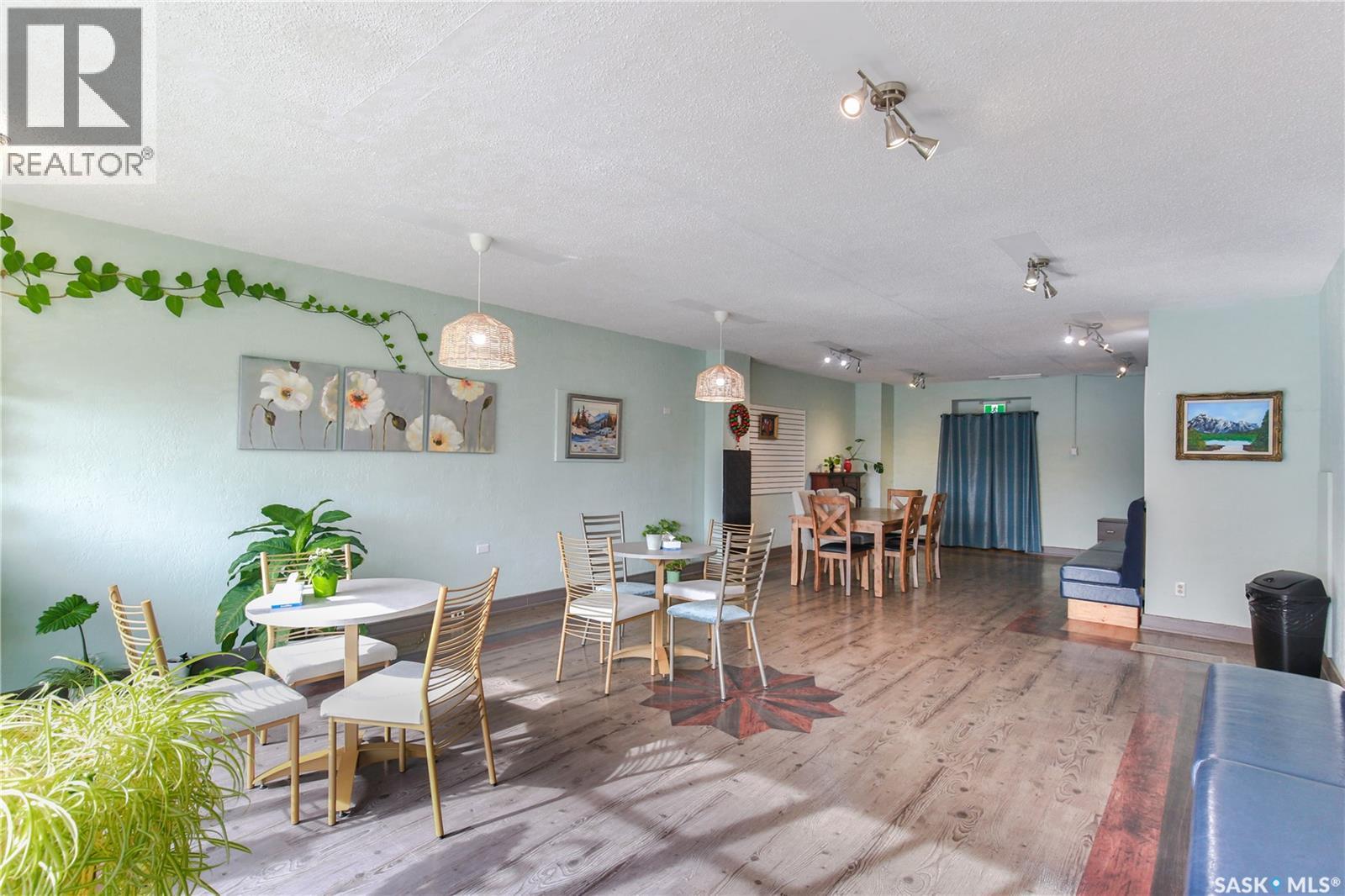48-50 Stadacona Street W Property Photo 8