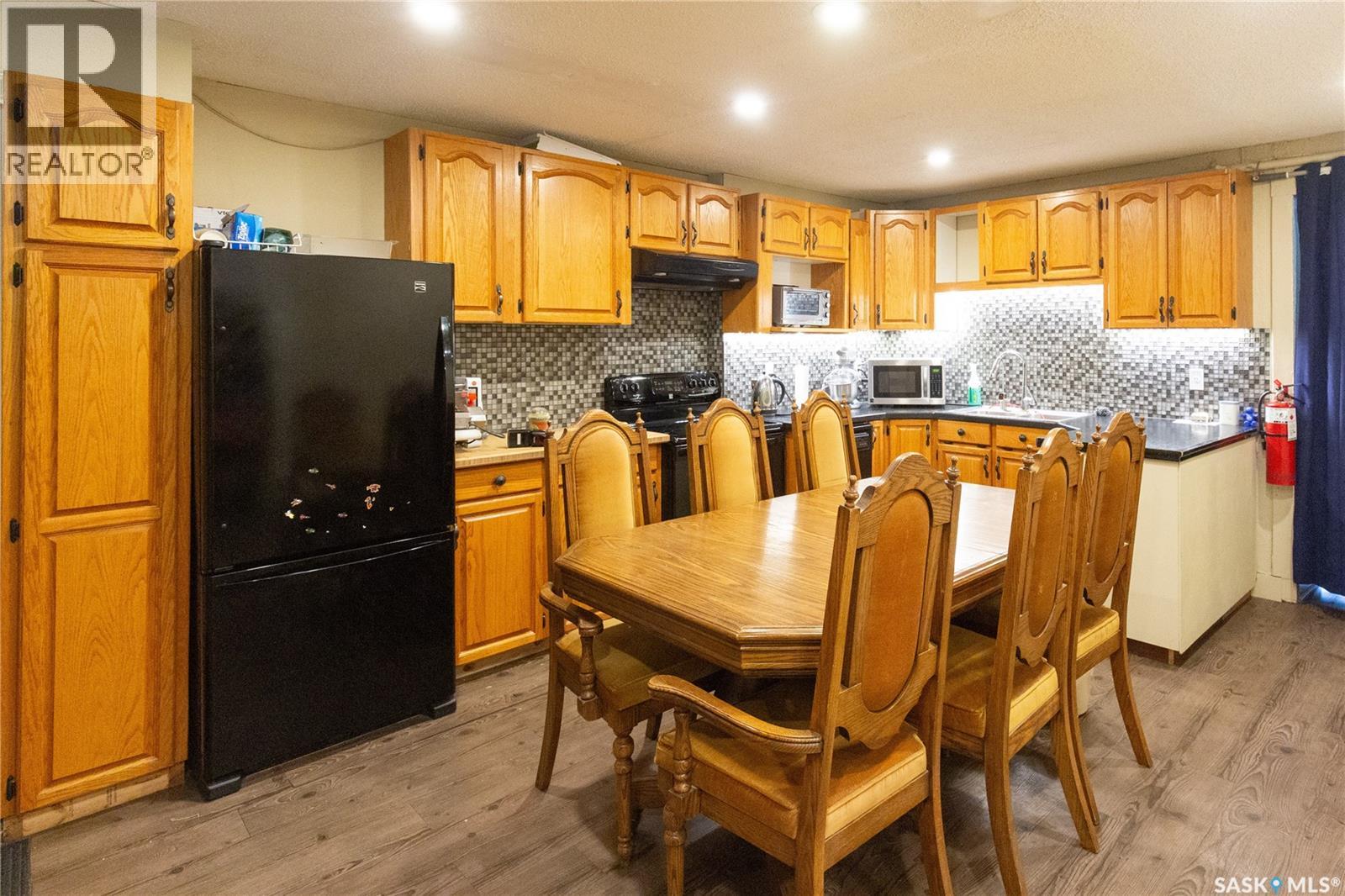 48-50 Stadacona Street W Property Photo 12