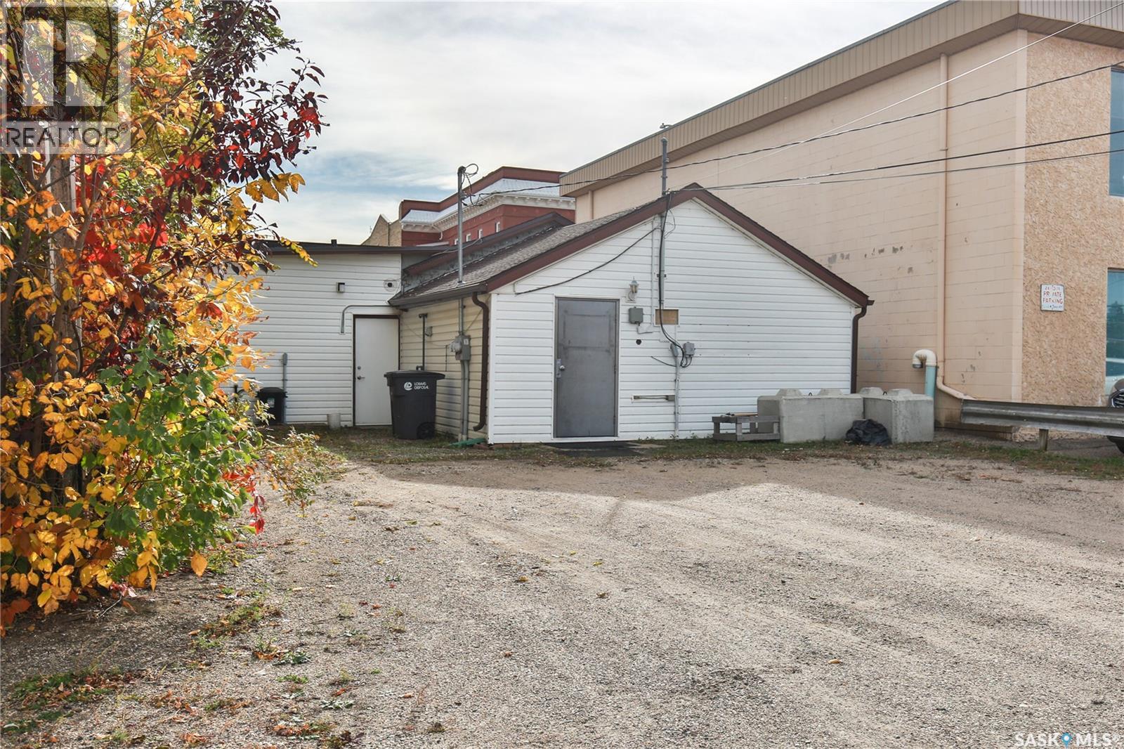 48-50 Stadacona Street W Property Photo 22
