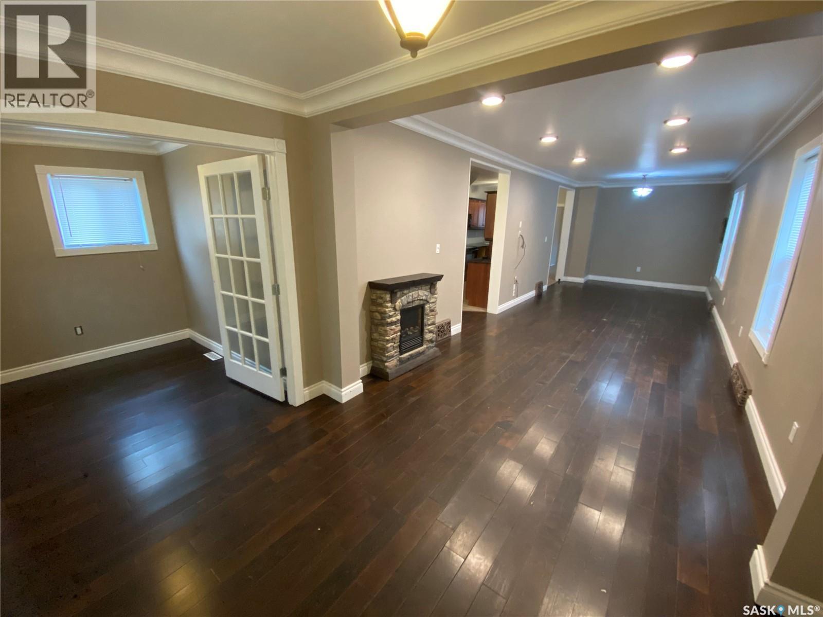 277 Fourth Avenue N Property Photo 6