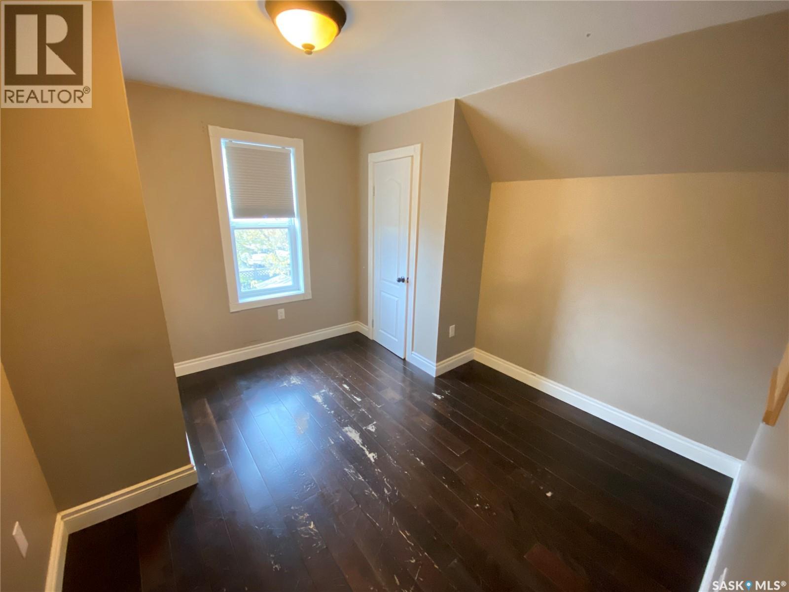 277 Fourth Avenue N Property Photo 16