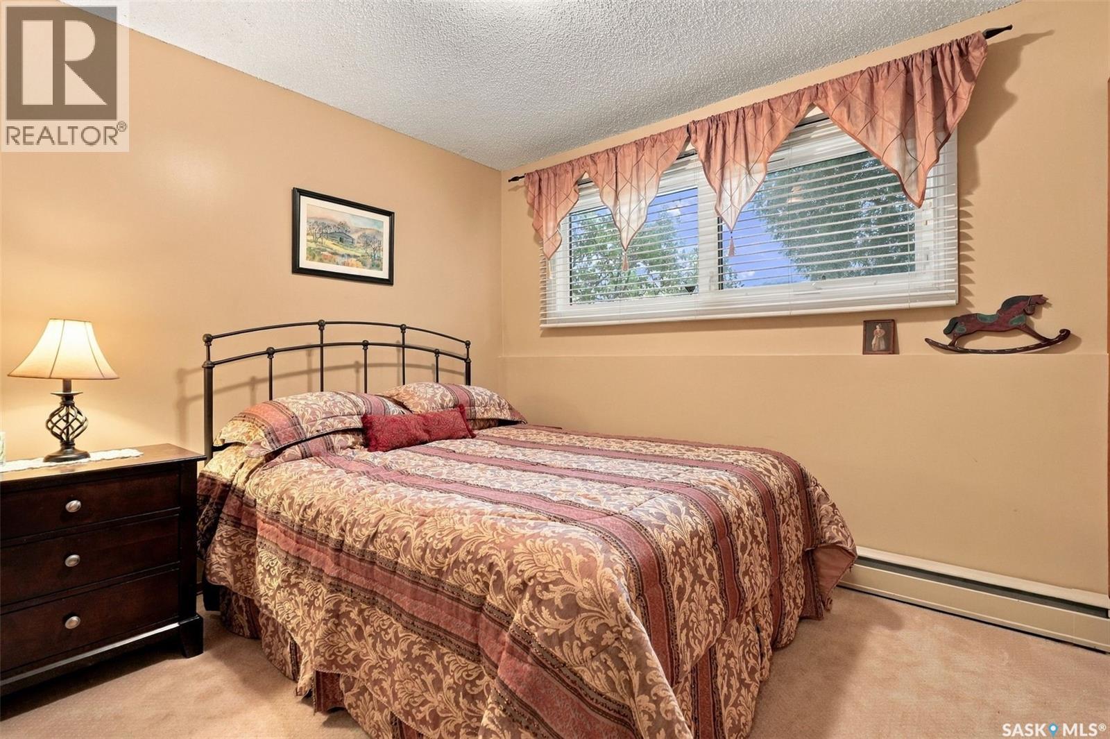 4002 Elphinstone Street Property Photo 20