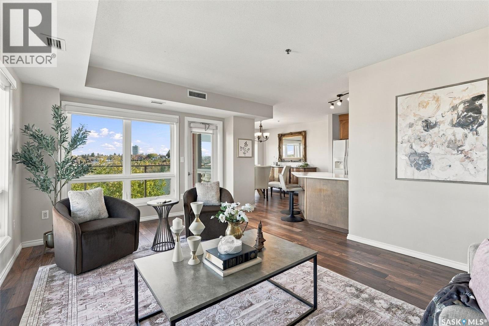 607 902 Spadina Crescent E Property Photo 4