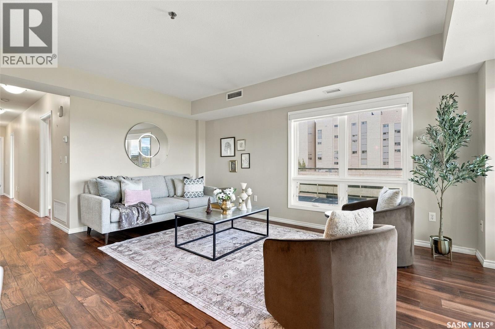 607 902 Spadina Crescent E Property Photo 5