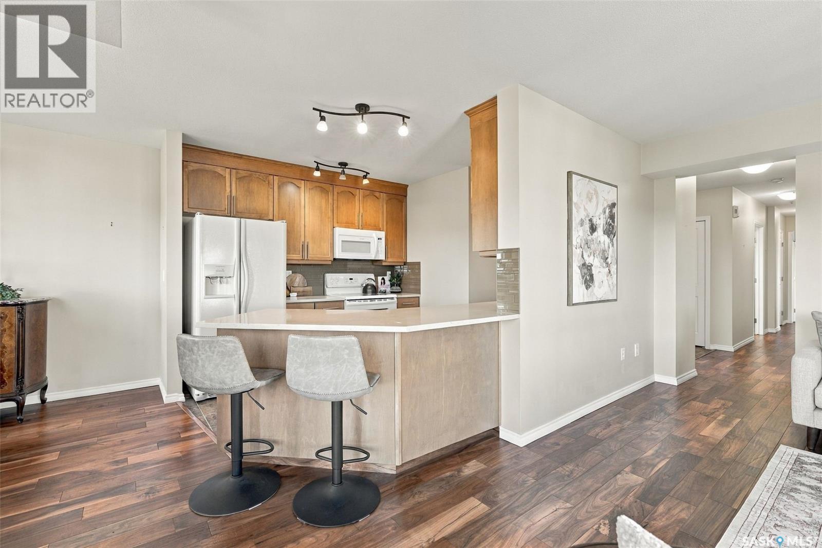 607 902 Spadina Crescent E Property Photo 6