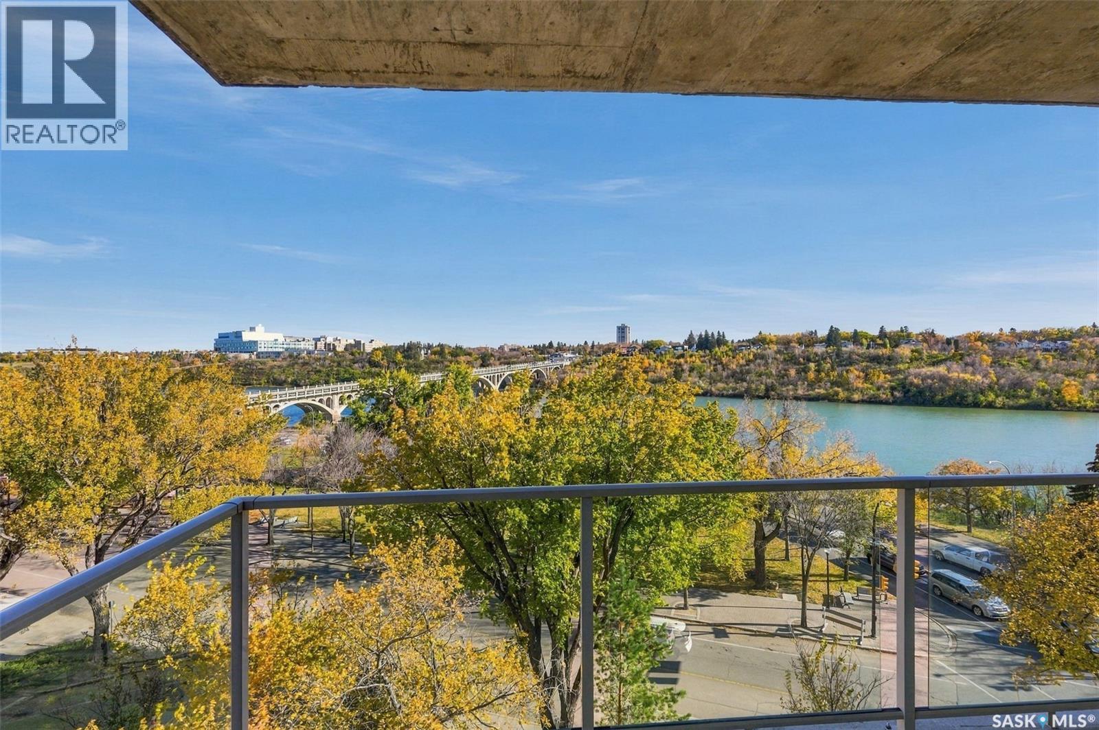 607 902 Spadina Crescent E Property Photo 8