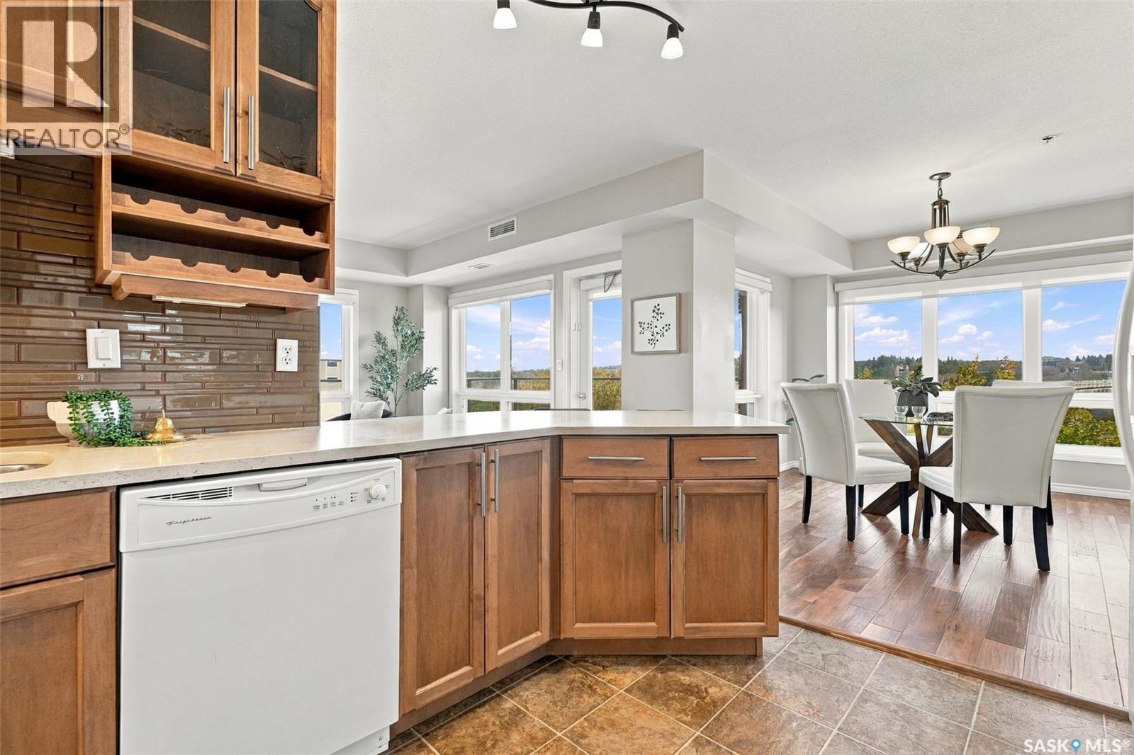 607 902 Spadina Crescent E Property Photo 14