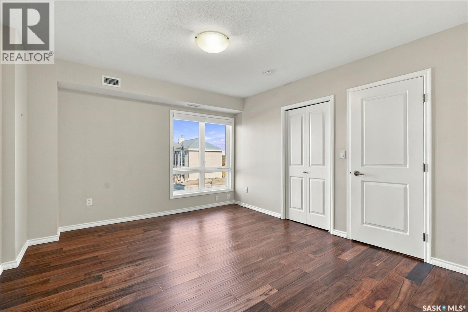 607 902 Spadina Crescent E Property Photo 23