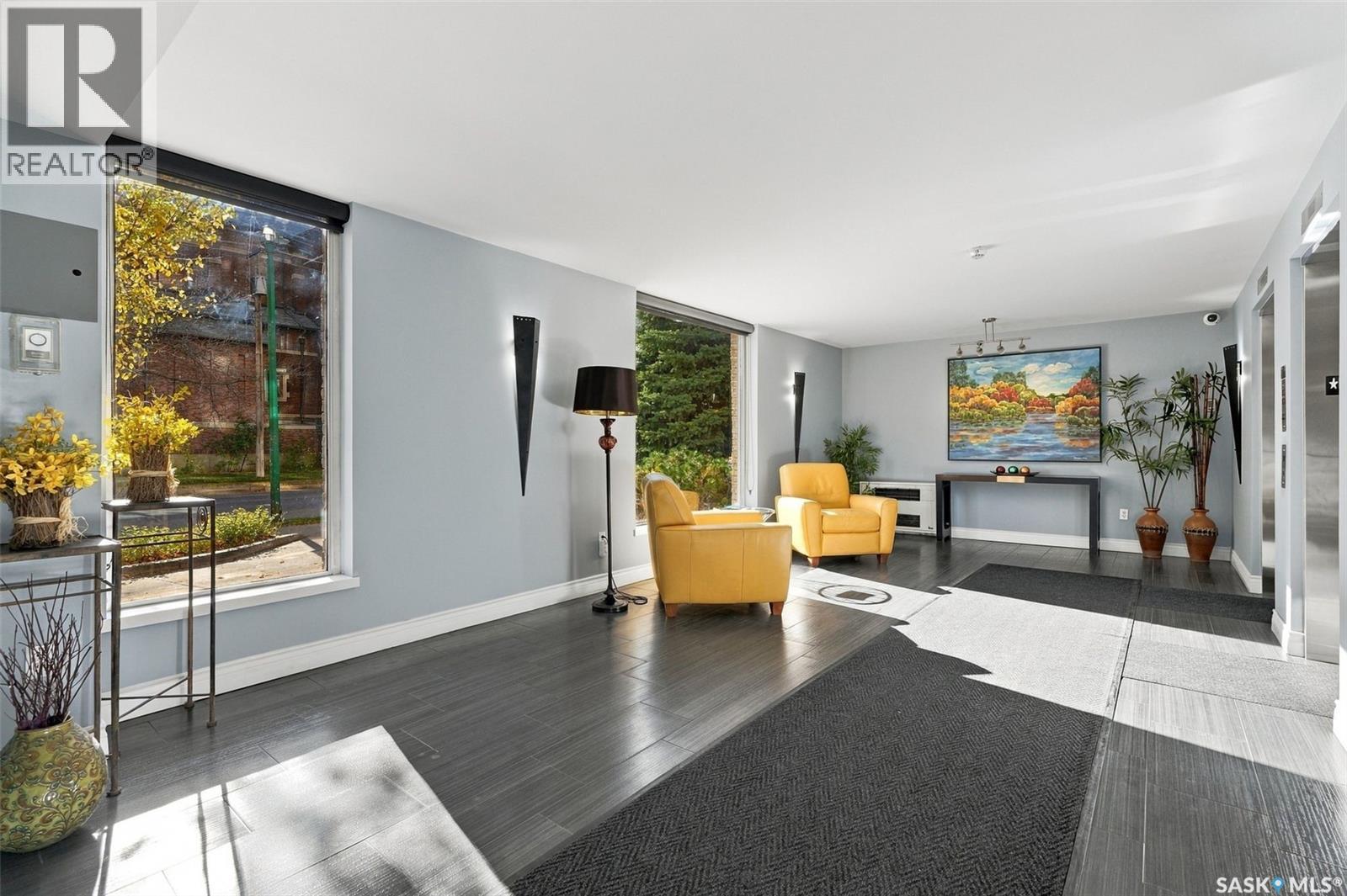 607 902 Spadina Crescent E Property Photo 28