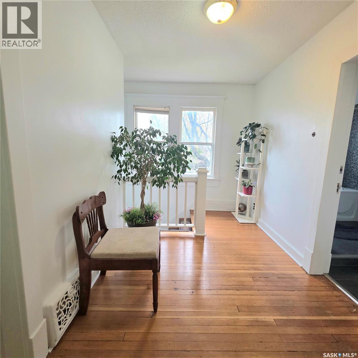 261 22nd Street E Property Photo 17