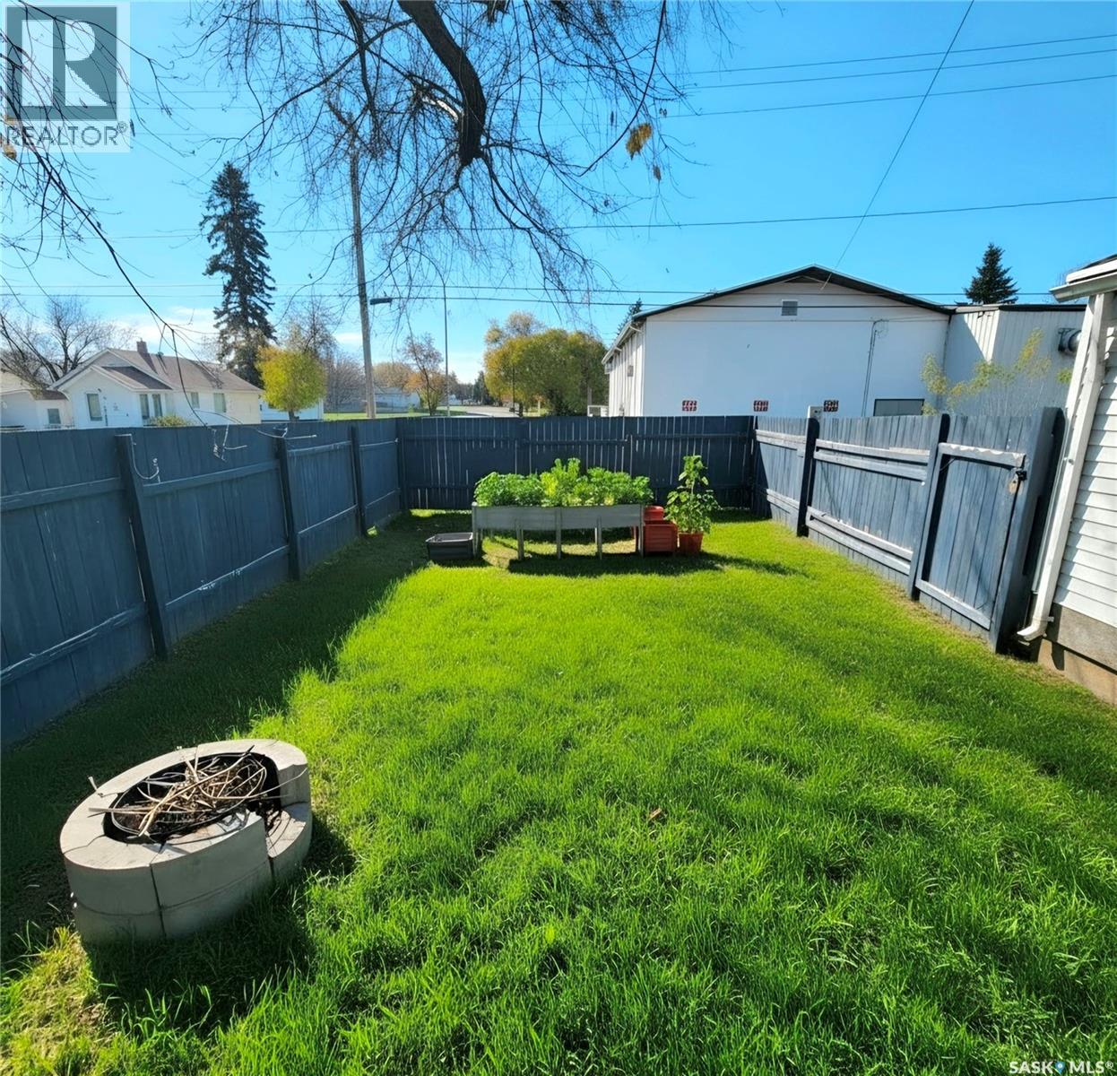 261 22nd Street E Property Photo 39