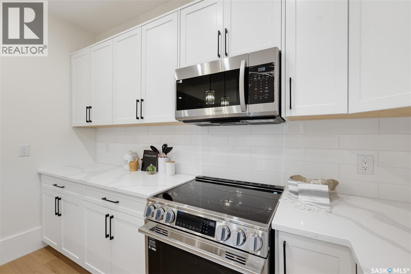 421 C Avenue S Property Photo 20