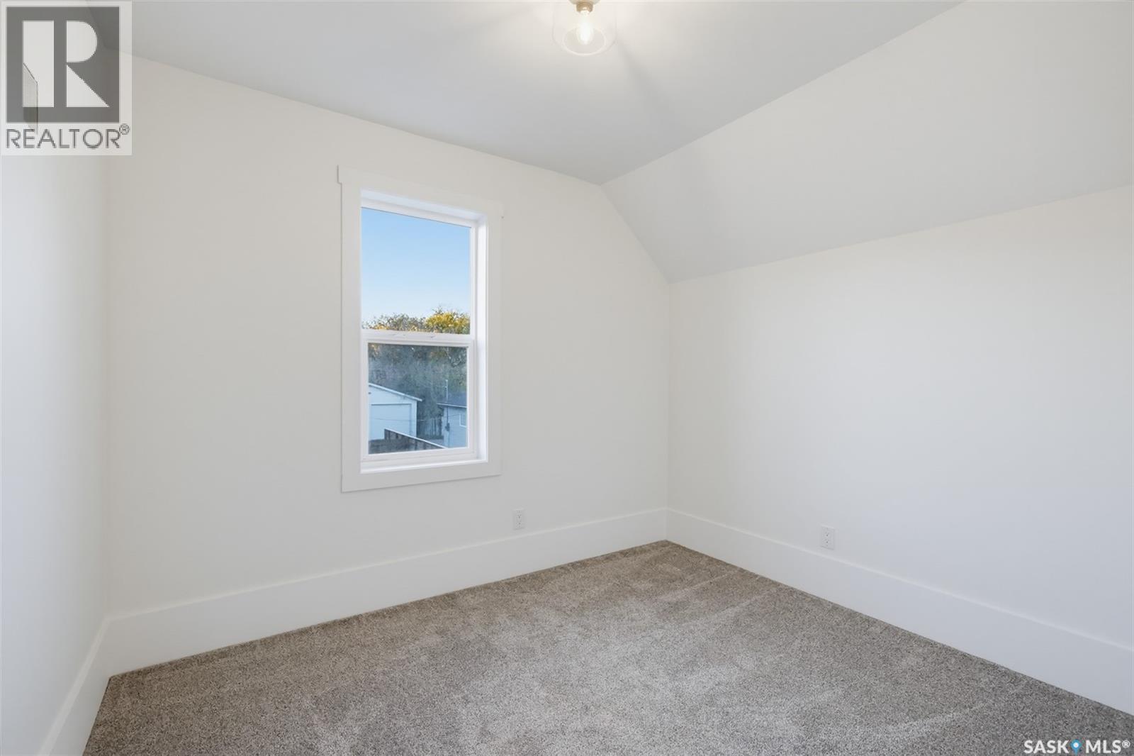 421 C Avenue S Property Photo 25