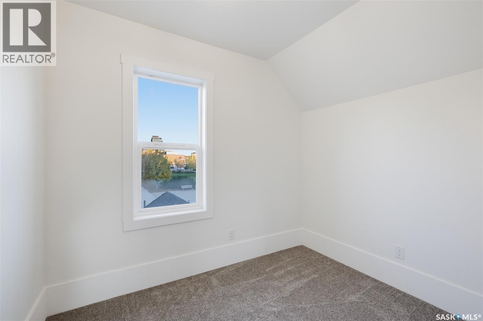 421 C Avenue S Property Photo 26