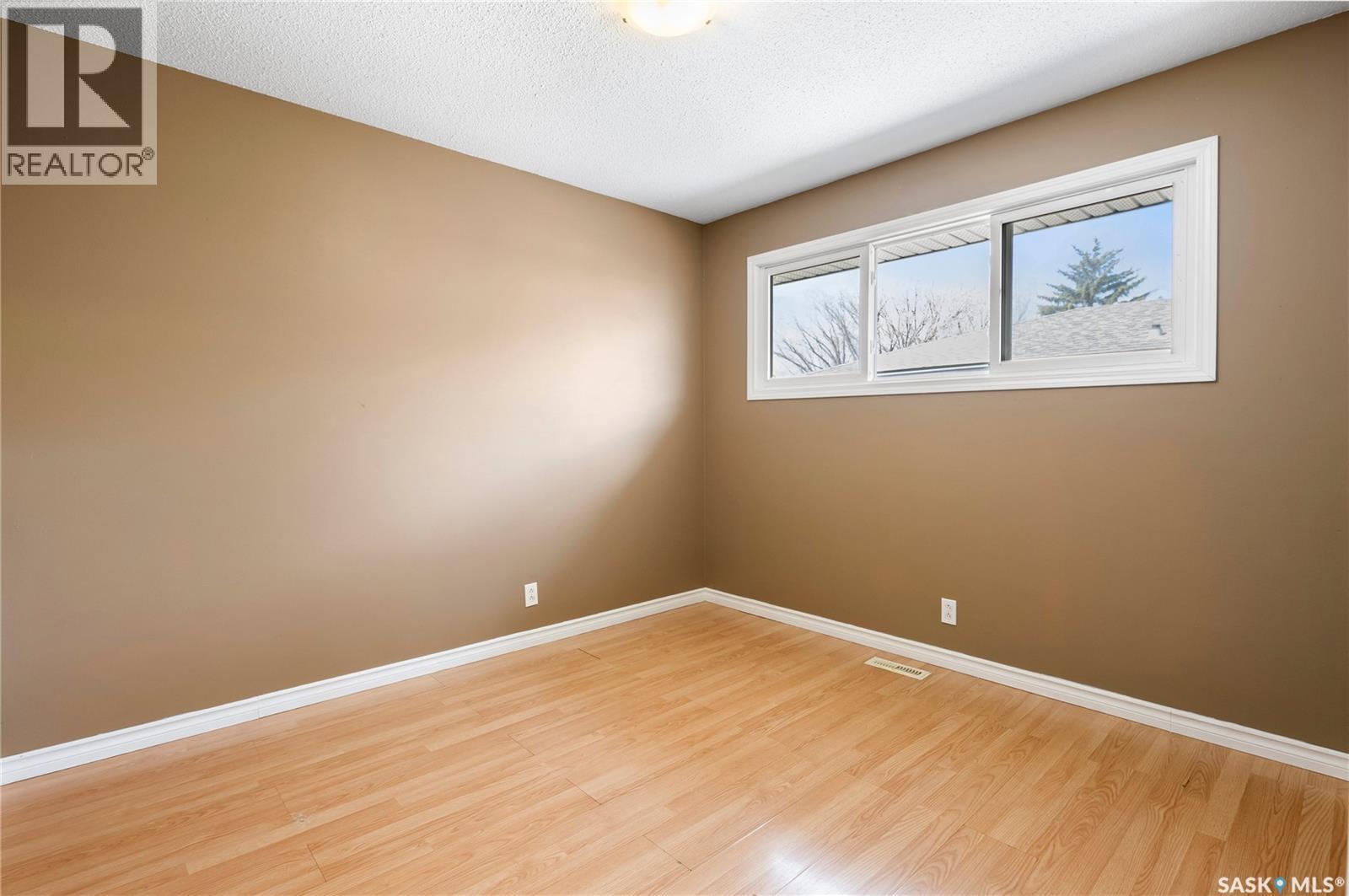 1008 7th Avenue N Property Photo 8