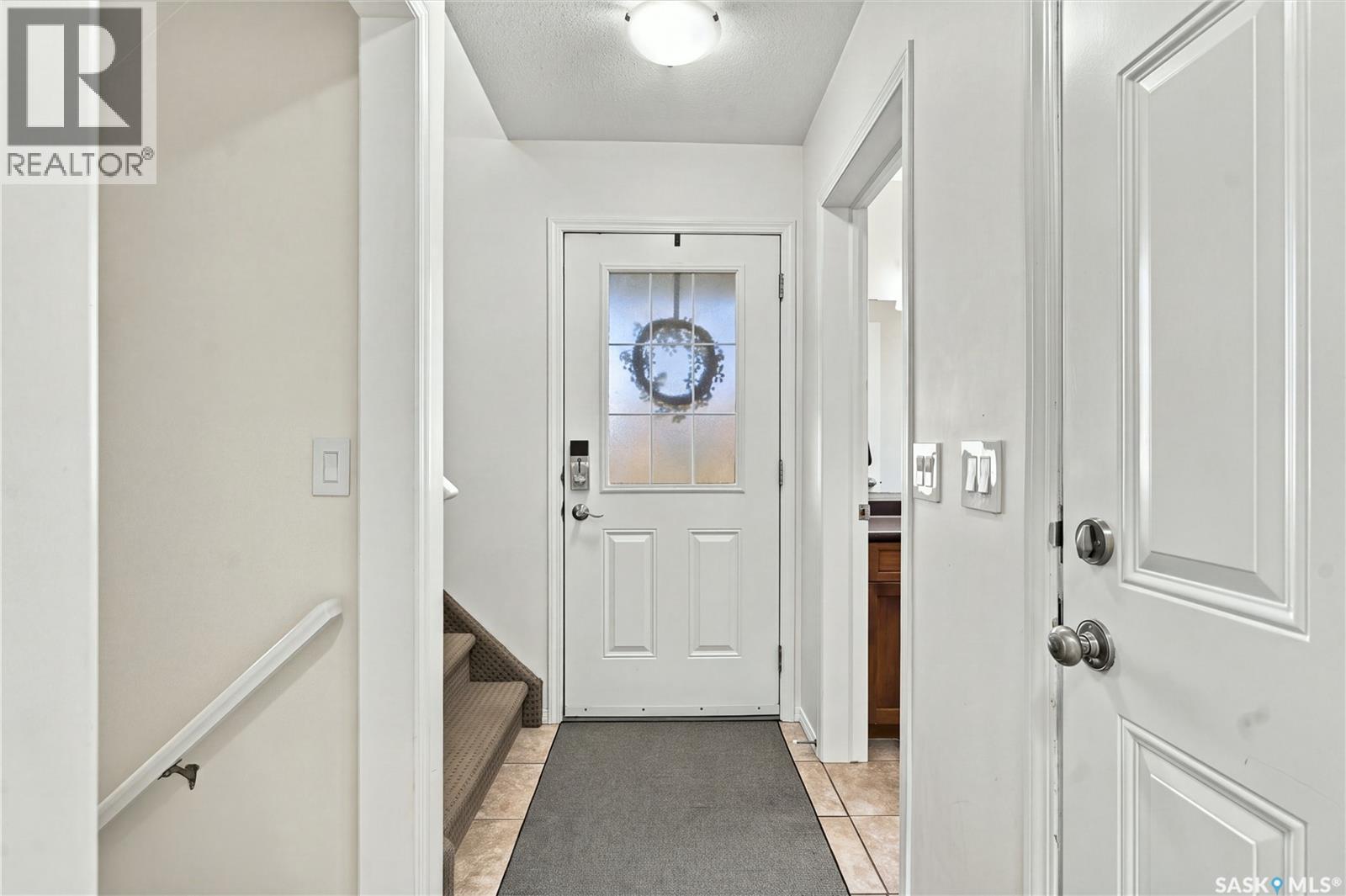110 410 Stensrud Road Property Photo 4