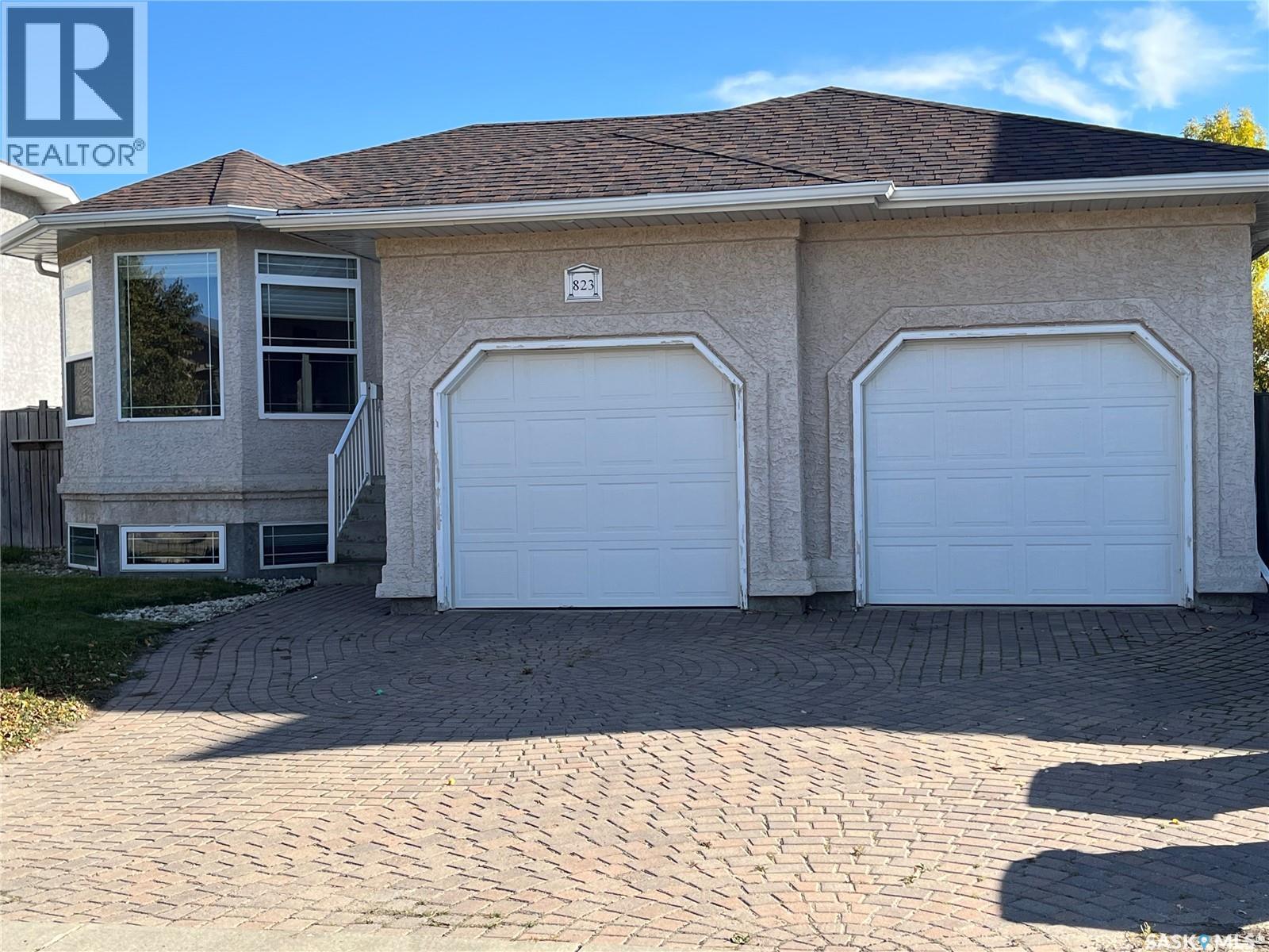 823 Beechmont Lane Property Photo 1