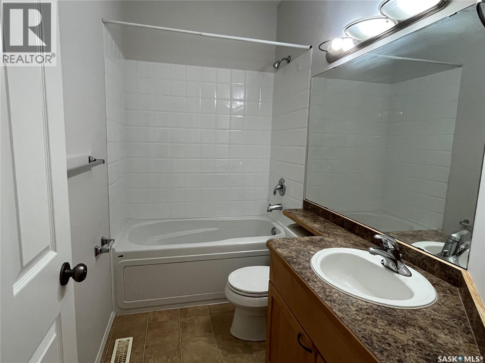 823 Beechmont Lane Property Photo 23