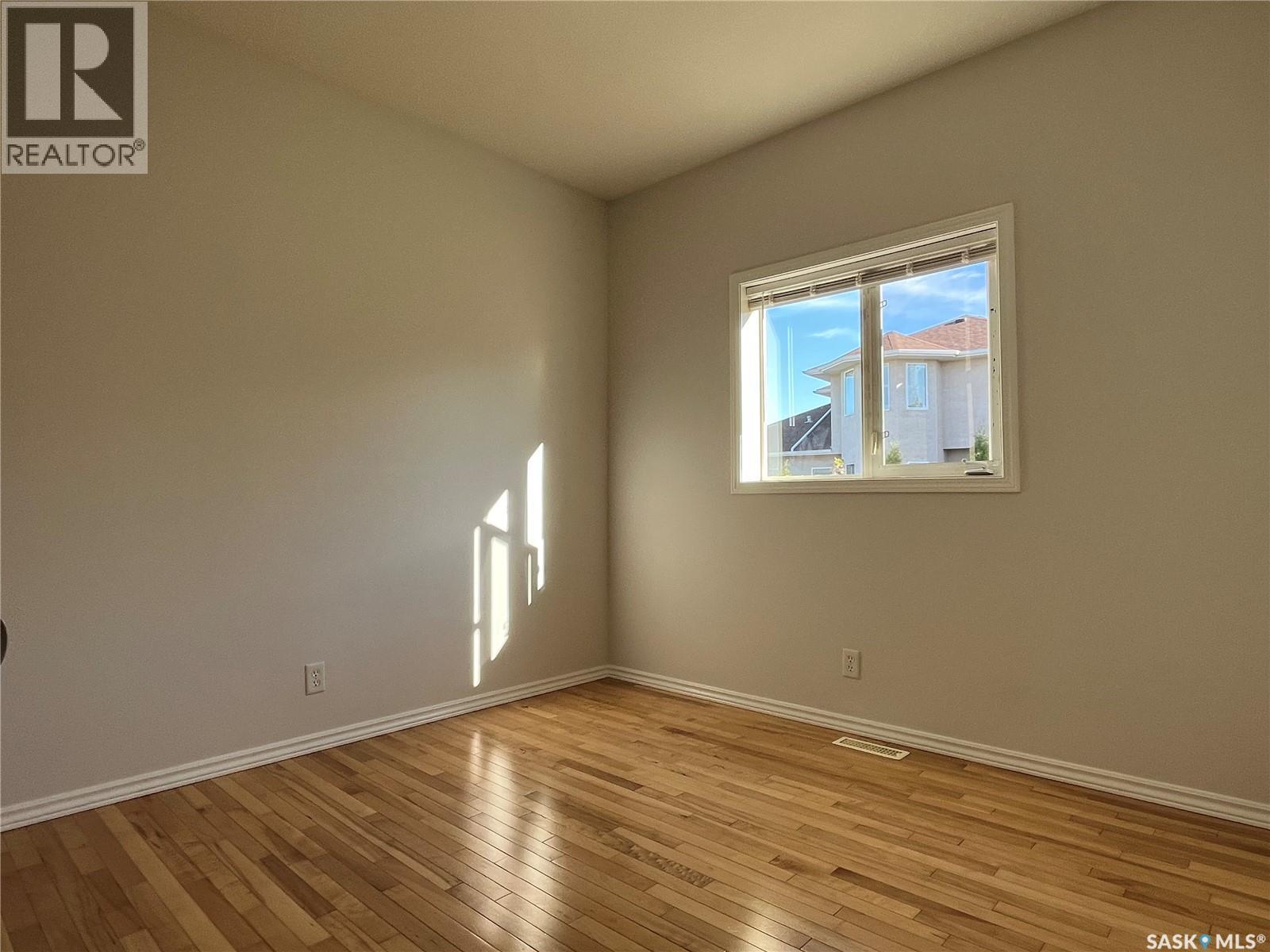 823 Beechmont Lane Property Photo 32